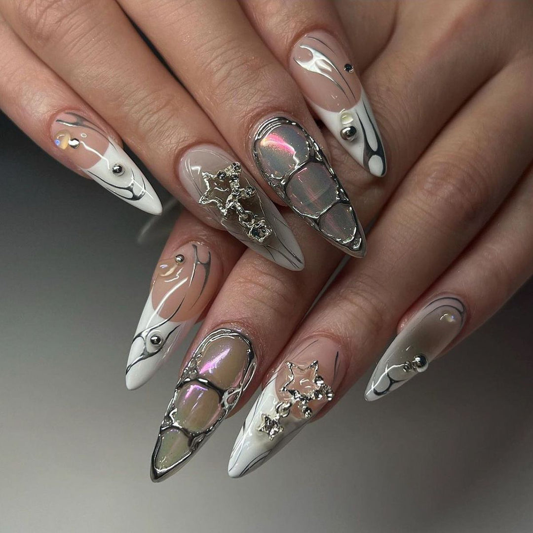 Kunstvolle Nagelverlängerungen Karnz