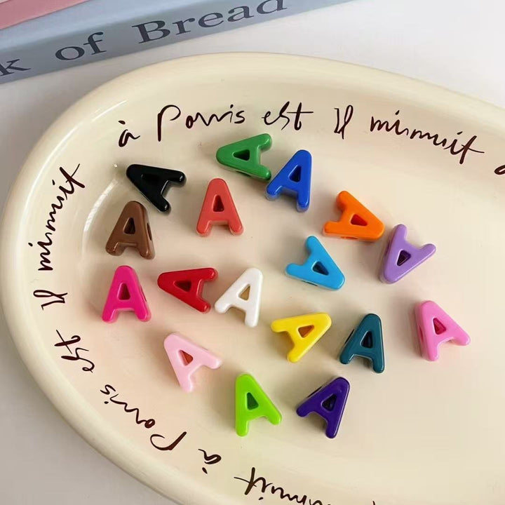 Kreativer Alphabet Buchstaben Schlüsselanhänger Karnz