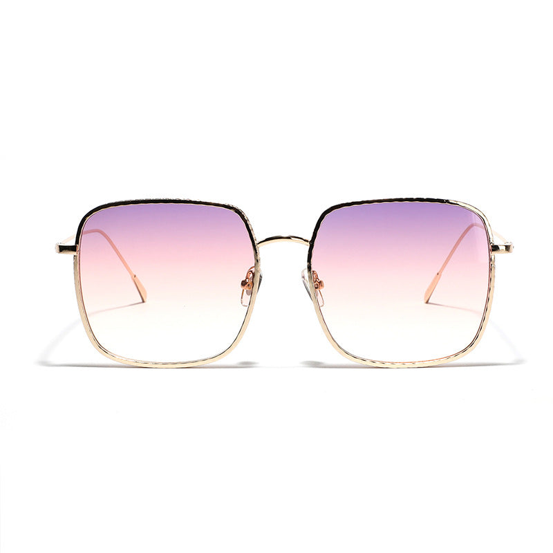 Damen oversized Sonnenbrille mit eleganten Details Karnz