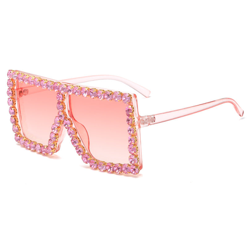 Damen auffällige quadratische Sonnenbrille mit funkelnden Applikationen Karnz