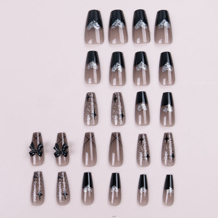 Stylisches Press-On-Nagelset