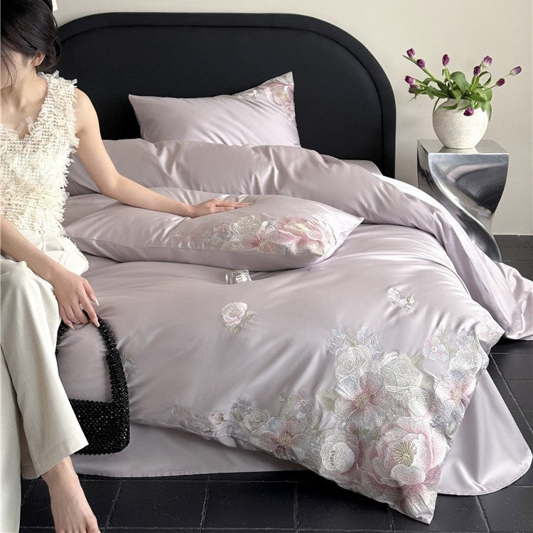 Satin-Bettwäsche-Garnitur mit floraler Relief-Stickerei und samtigem Glanz Karnz