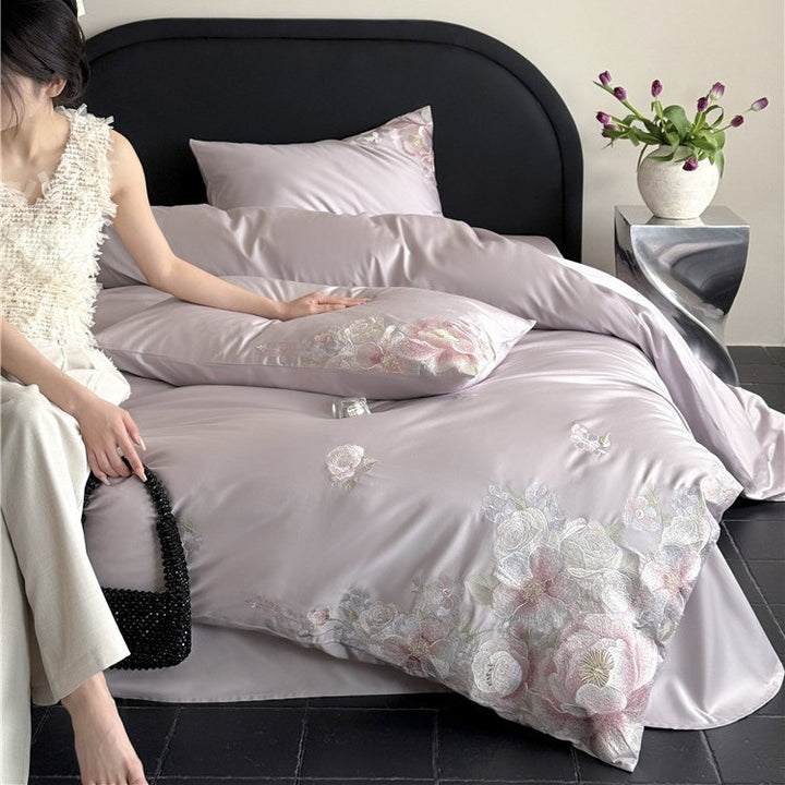 Satin-Bettwäsche-Garnitur mit floraler Relief-Stickerei und samtigem Glanz Karnz
