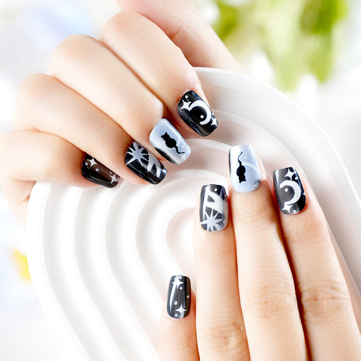 Künstlerisches Themen-Press-On-Nagelset Karnz