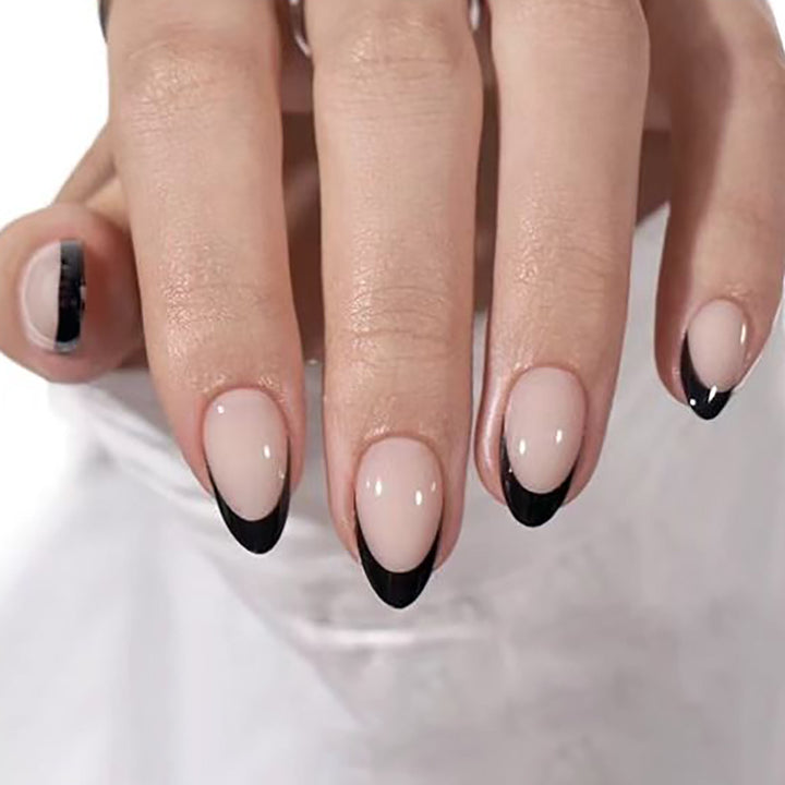 Elegante French Tip Nagel Art Verlängerungen Karnz