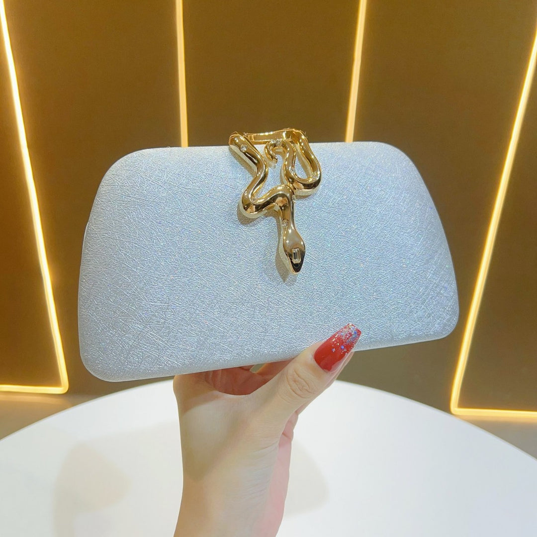 Elegante strukturierte Abend-Clutch