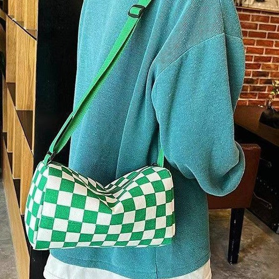 Stylische Schachbrett-Crossbody