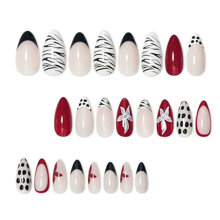 Exquisites Handwerkliches Nageldesign Karnz
