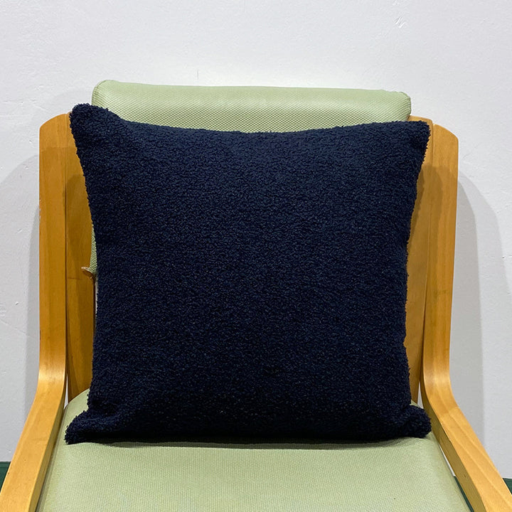 Kuschelkissen mit Teddyfleece-Bezug und weicher Polyesterfüllung Karnz