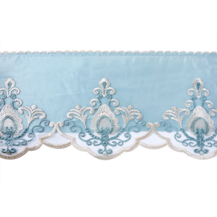 Elegante und Verspielte Gardinenborte Karnz