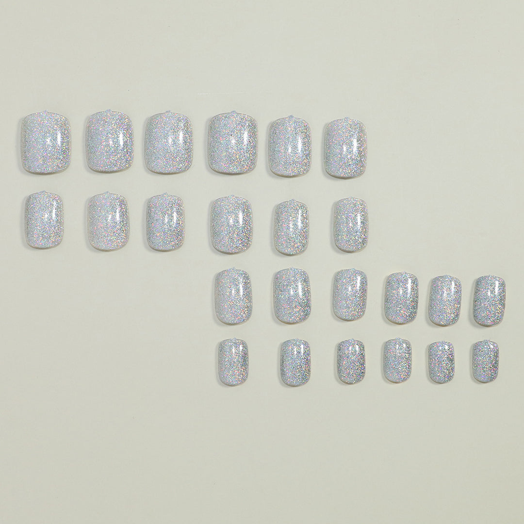 Glitzernde Press-On-Nagelspitzen Karnz