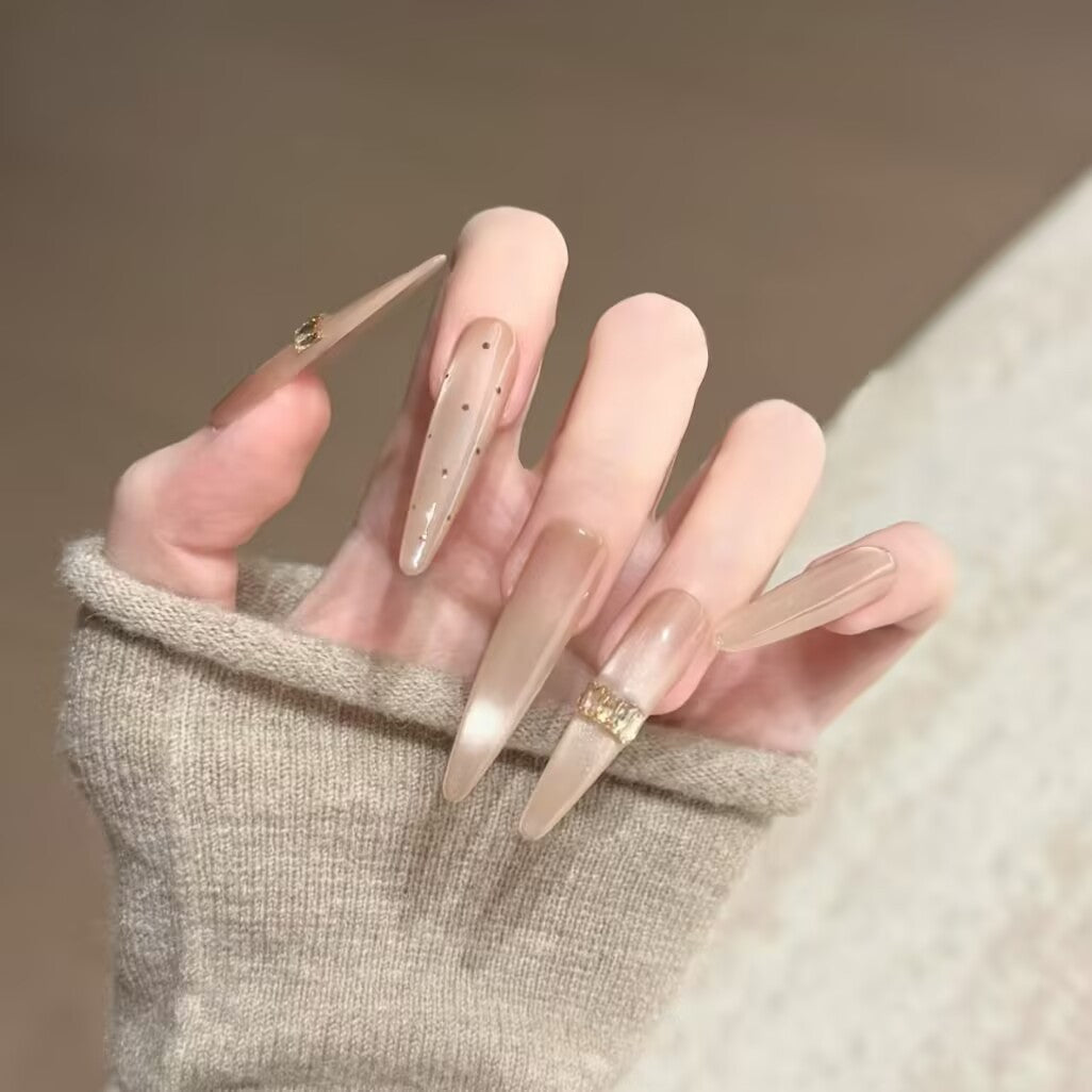 Künstlerisches vom Ozean inspiriertes Press-On Nageldesign Karnz