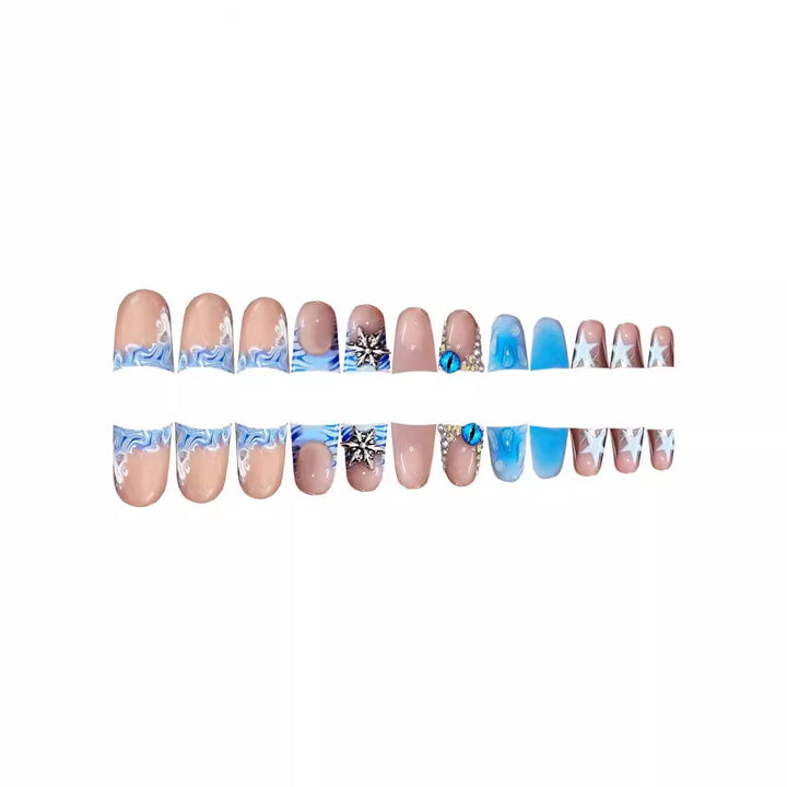 Künstlerische Acrylnagelverzierungen mit Edelsteinakzenten Karnz