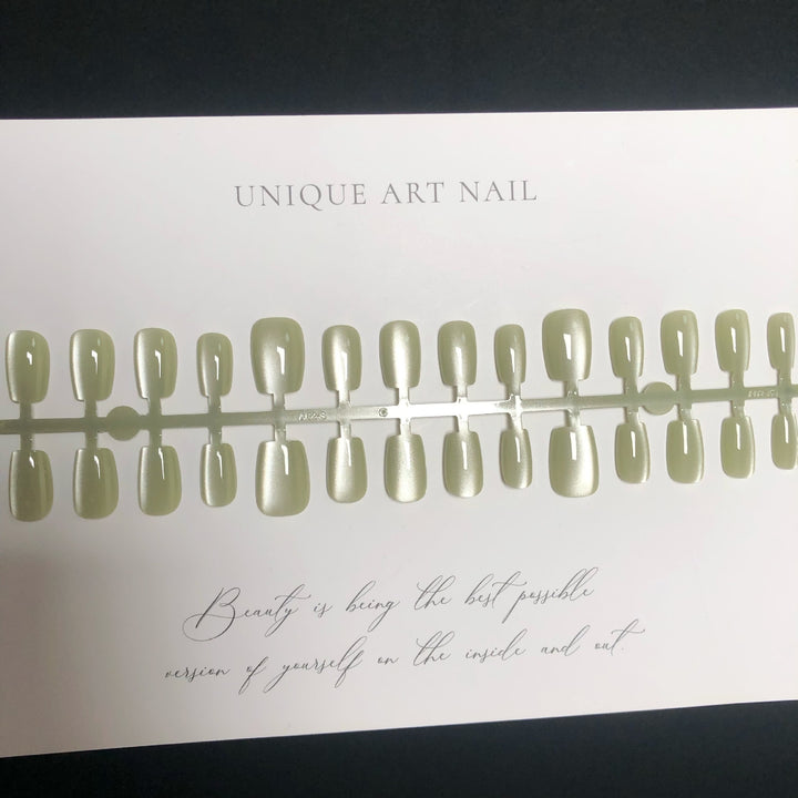 Press-on-Nagelkunst-Set mit elegantem glänzendem Finish