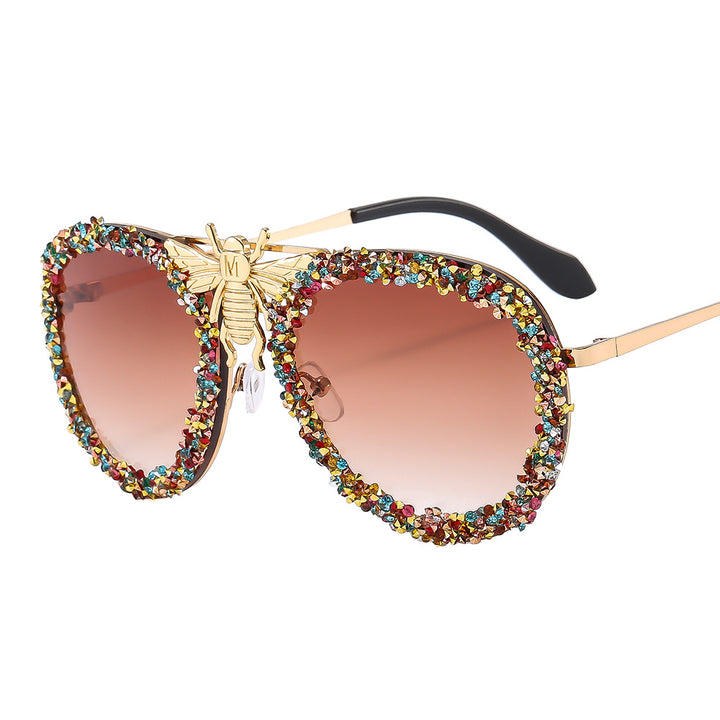 Damen Glamouröse Oversize-Sonnenbrille mit einzigartigem Schmuckrahmen Karnz