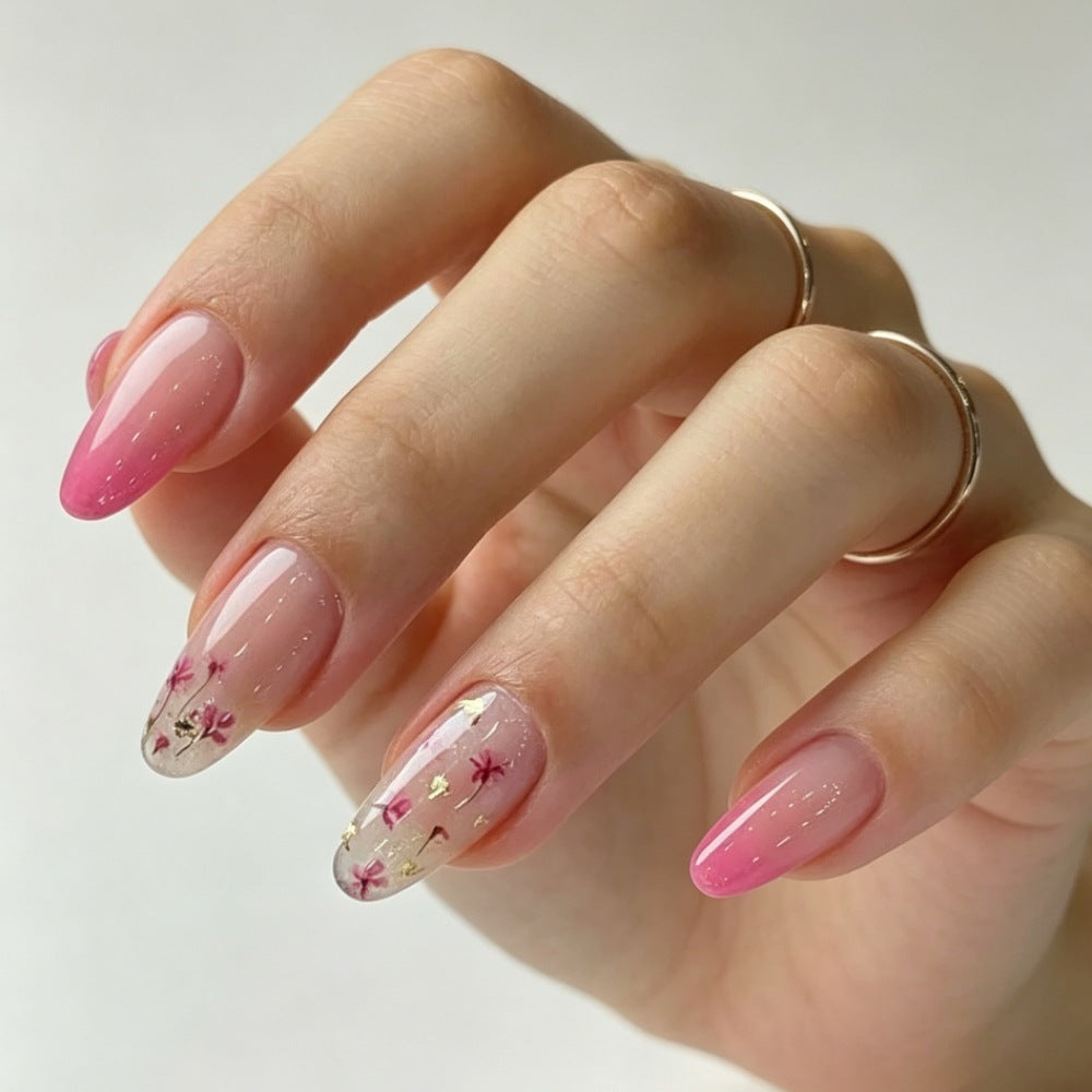 Kunstnagelset mit Eleganten Blumenmotiven Karnz