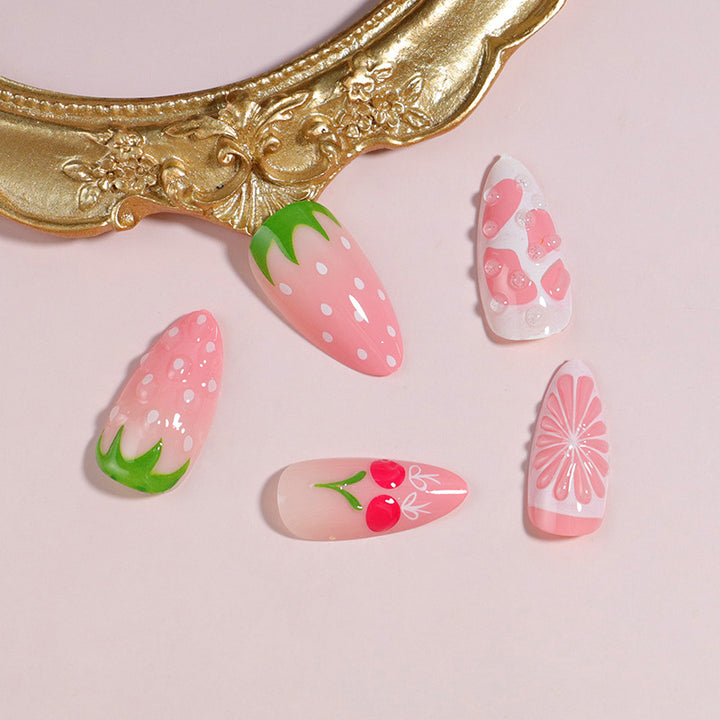 Premium Press-On Nail Set mit dekorativen Akzenten Karnz
