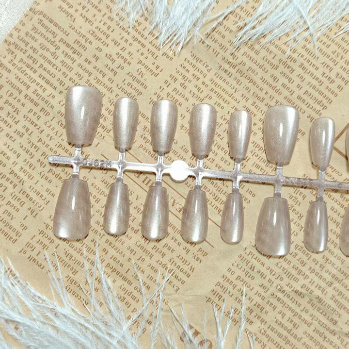 Kunstnägel Im Eleganten Nude-Look Karnz