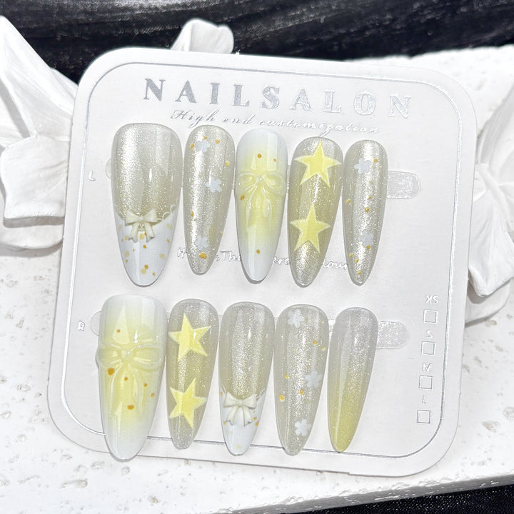 Elegantes florales Nagelkunstset