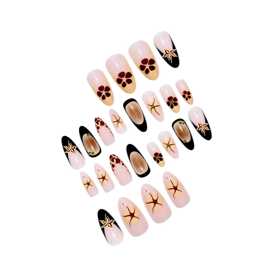 Premium Künstlerische Nageldesign Karnz
