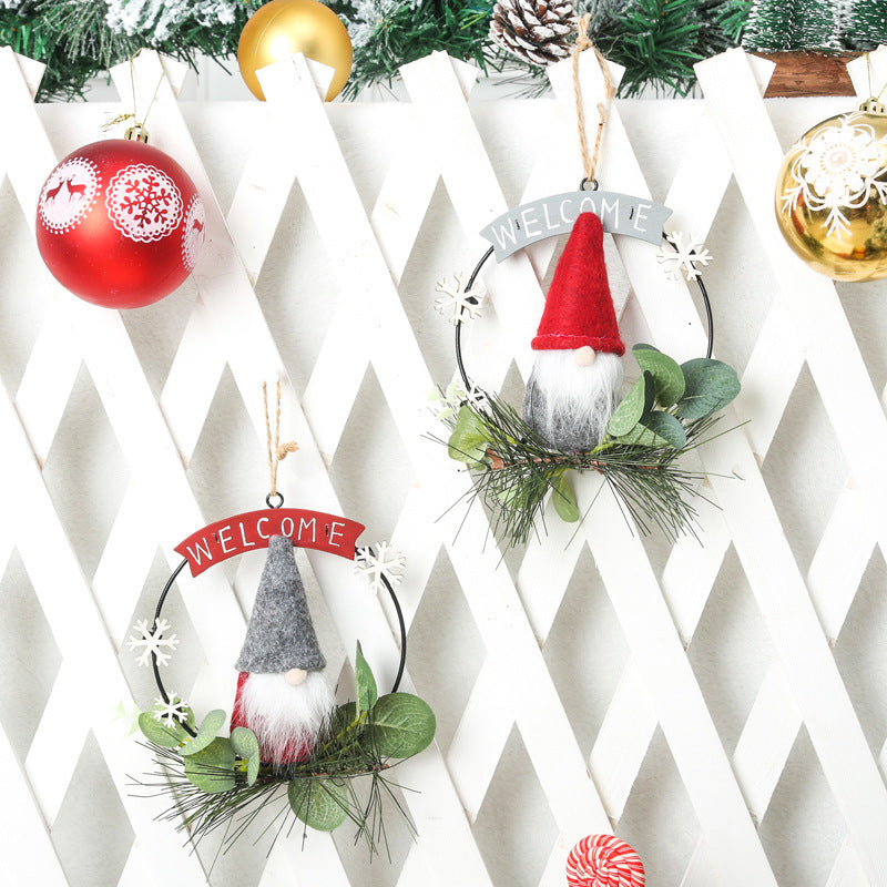 Dekorative Weihnachtskranz mit Gnome-Motiv Karnz