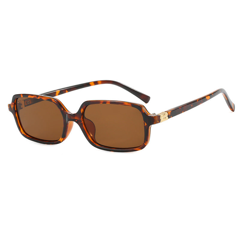 Damen modische Lesebrille im modernen Quadratdesign Karnz