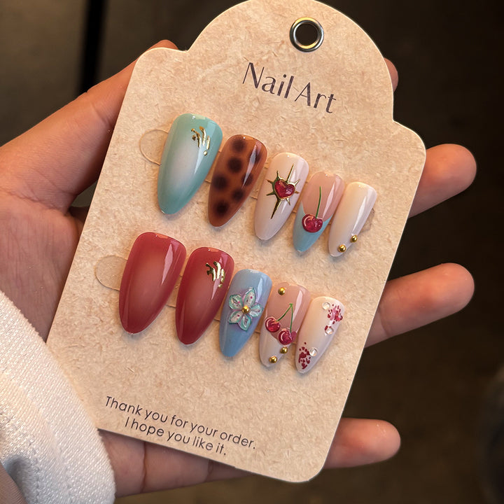 Elegantes Dekoratives Press-On Nagelkunstset Karnz