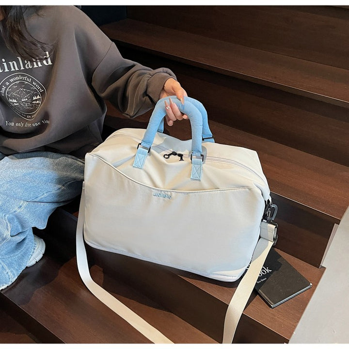Geräumige Mehrzweck-Reisetasche Karnz