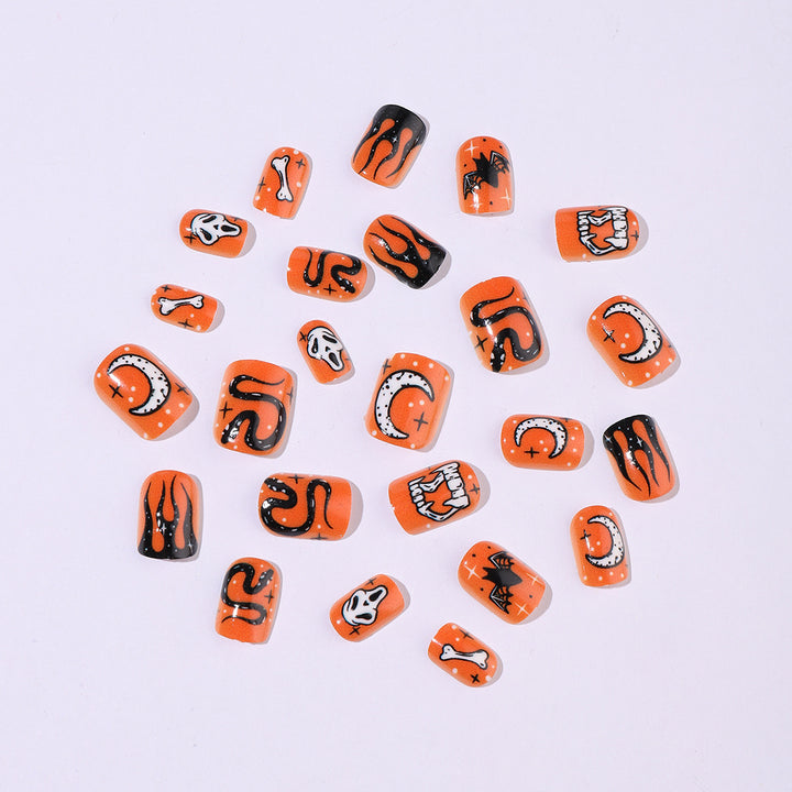 Kreatives Kunstnagelset mit Halloween-Motiven Karnz
