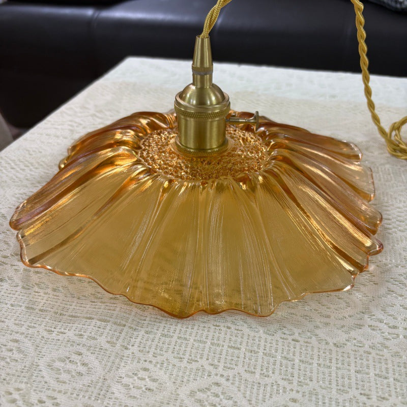 Elegante muschelförmige Pendelleuchte