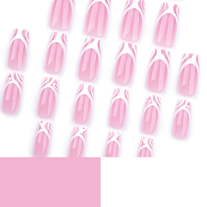Kunstvolle Nagelverlängerungen mit durchscheinendem Design und eleganten Linien Karnz