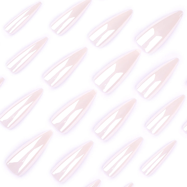 Elegante Stiletto-Nägel Karnz