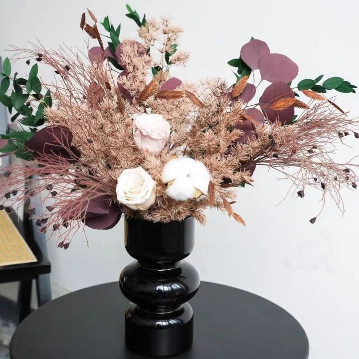 Elegante dekorative Blumenstrauß für das Zuhause