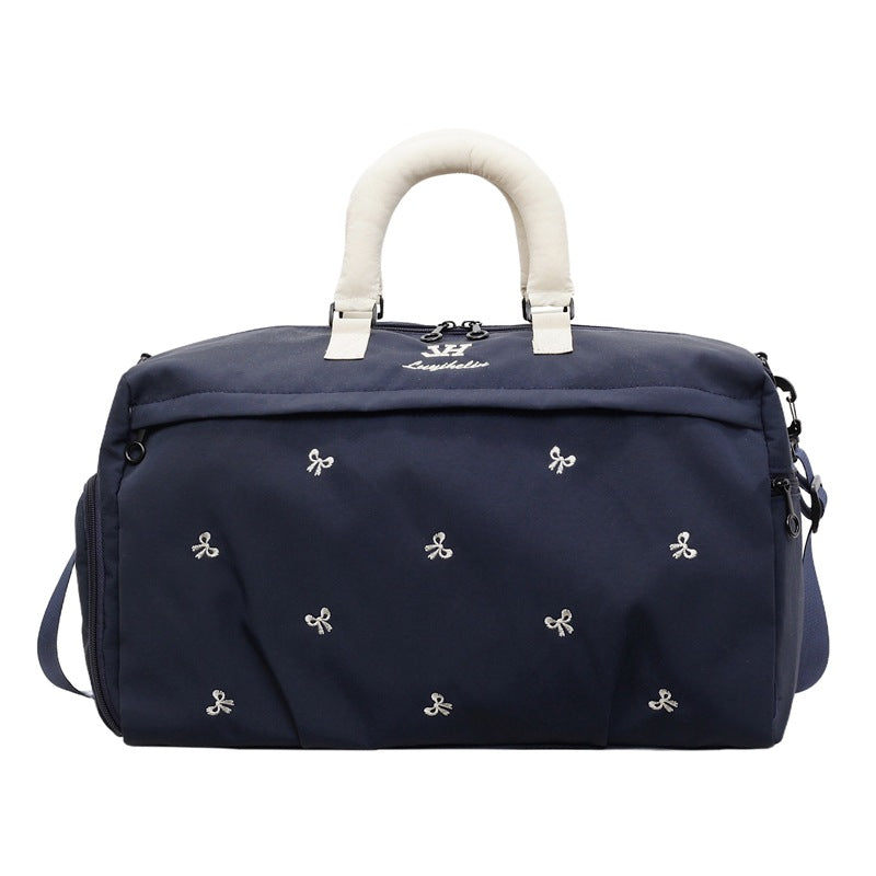 Stylische bestickte Reisetasche