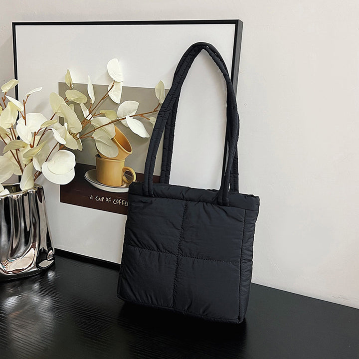 Stylische gesteppte Tragetasche Karnz