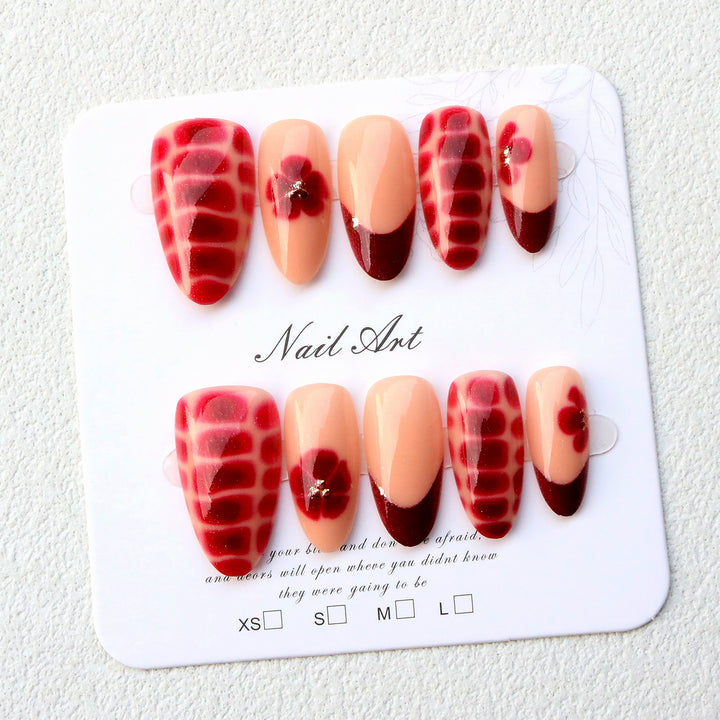 Künstlerisches Press-On Nagelkunst Set mit Blumenmustern