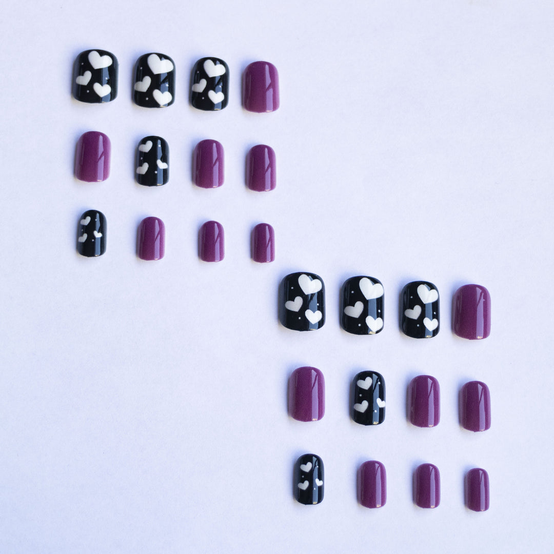 Künstlerisches Nagelkunst-Design-Kit mit einzigartigen Mustern