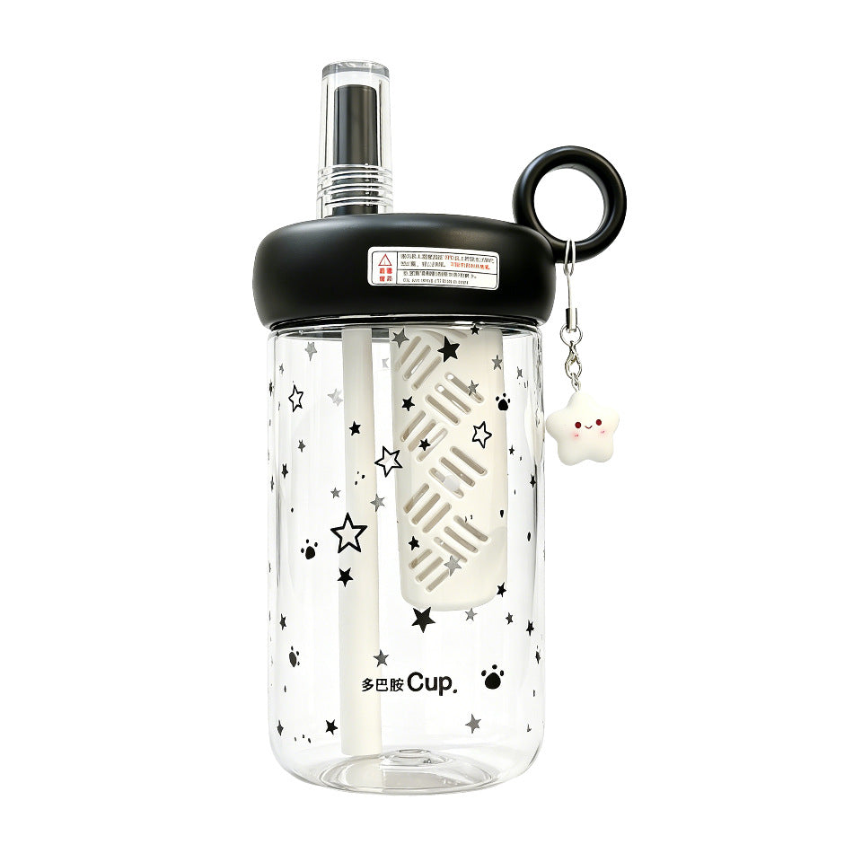 Damen Trinkflasche mit integriertem Fruchtfilter und charmantem Anhänger Karnz