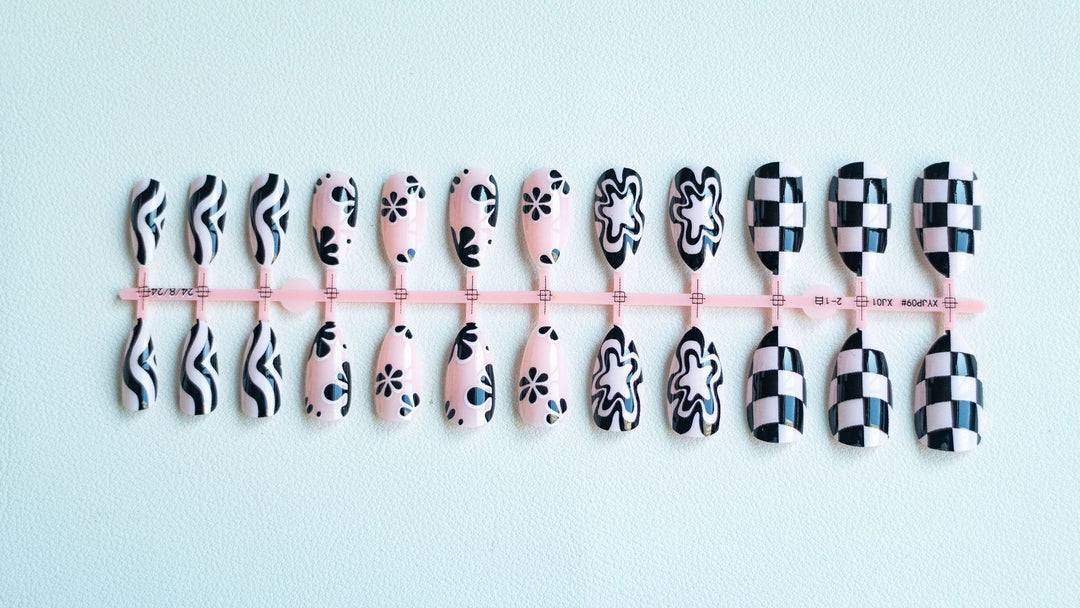 Künstlerisches Nageldesign Set  1790958040