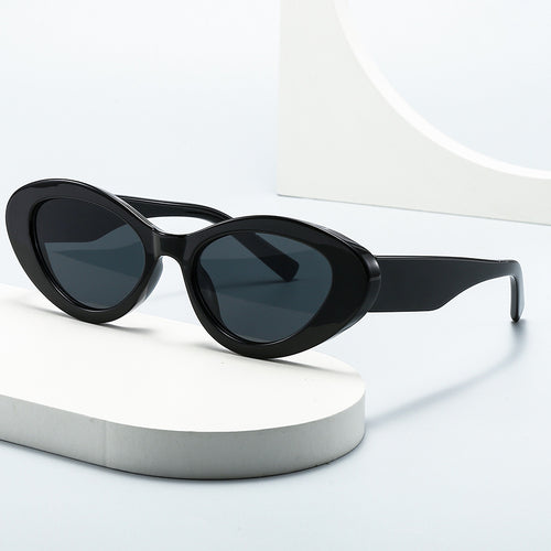 Damen Elegante Sonnenbrille im mondänen Design Karnz
