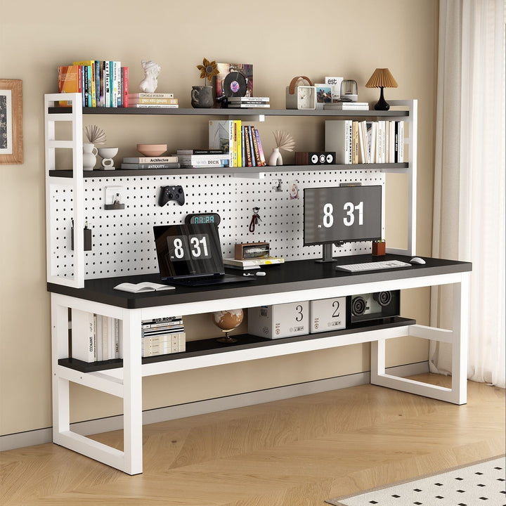 Multifunktionaler Arbeitsbereich mit Regal Karnz