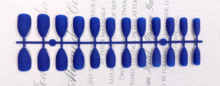 Stiletto Press-On Nail Set Karnz