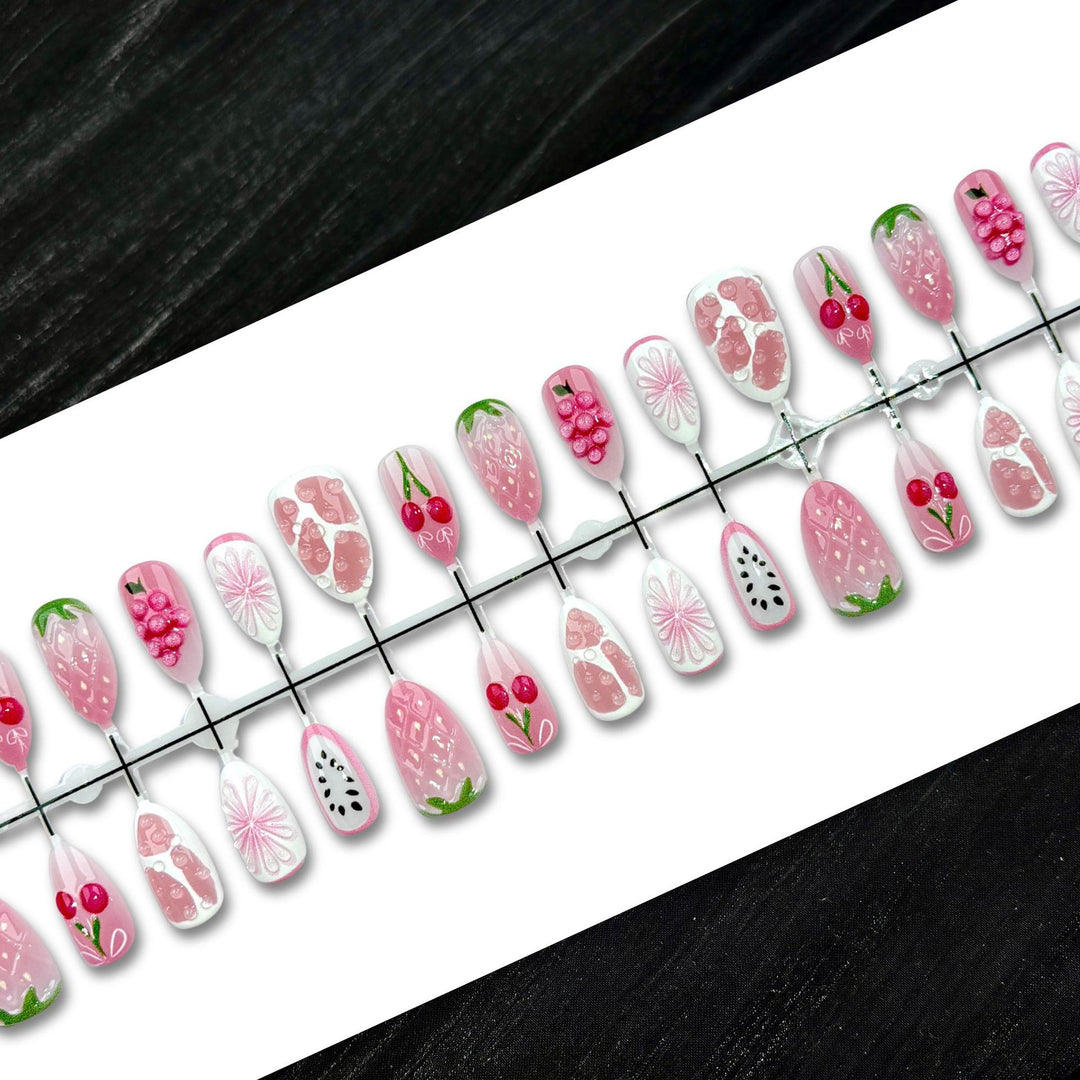 Früchte-Themen Künstliche Press-On Nagelkollektion