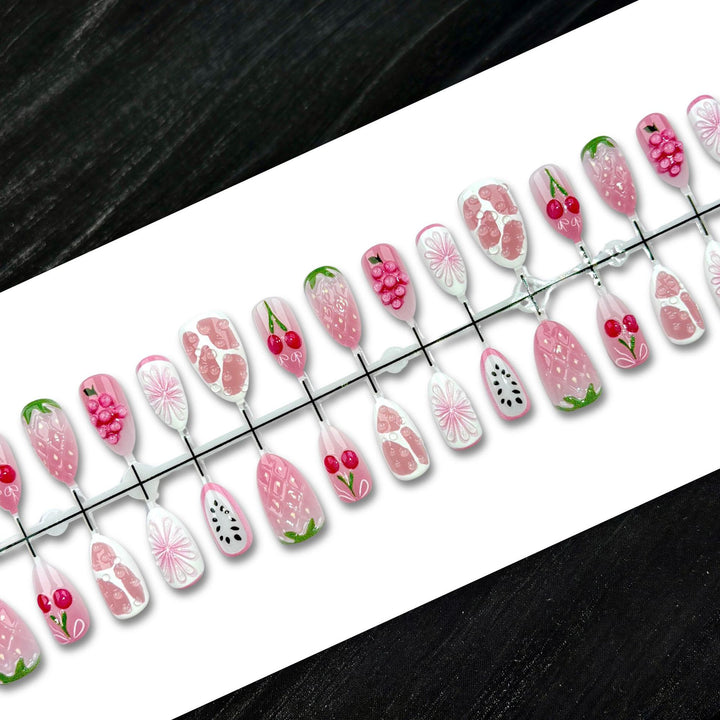 Früchte-Themen Künstliche Press-On Nagelkollektion