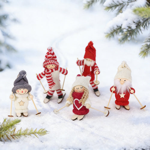 Dekorative Weihnachtsmannfigur im Skistil