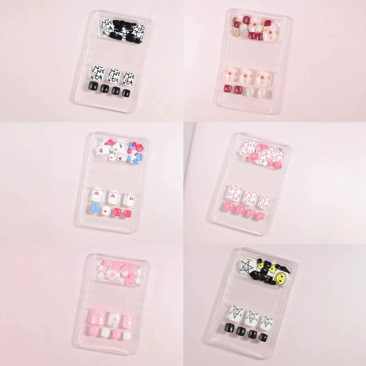 Kreatives thematisches Press-On Nagelset Karnz