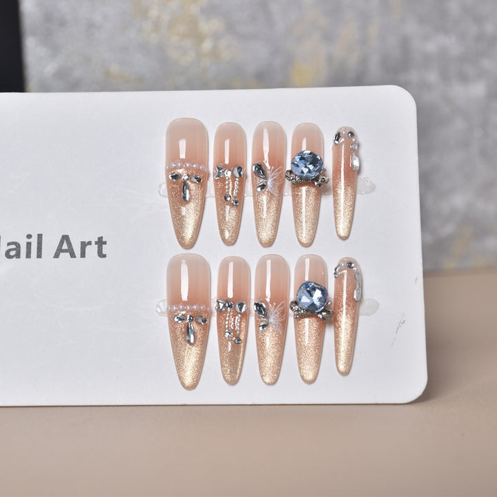 Dekorative Glam Nail Art Extensions Karnz
