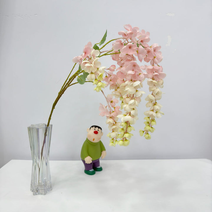 Elegante hängende Blumenarrangement