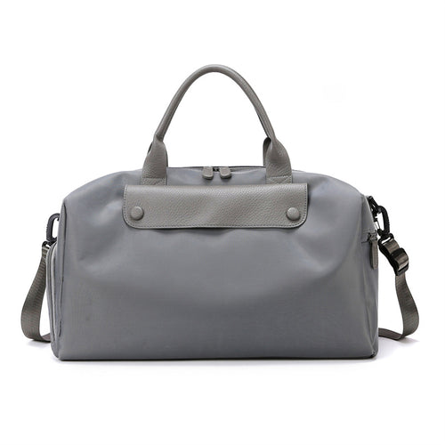 Stylische lederähnliche Reisetasche