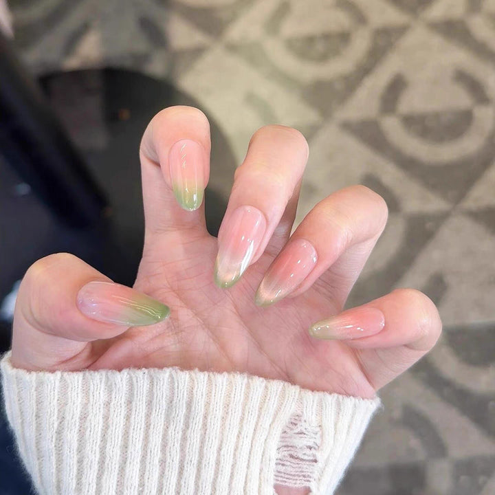 Dekorative Press-On Nagelkunst Karnz